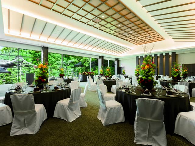 鶴羽根神社 二葉