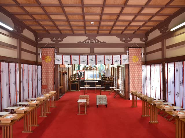 鶴羽根神社 二葉