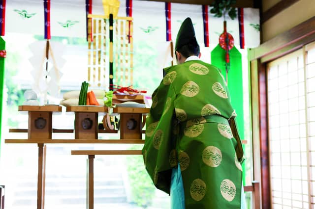 鶴羽根神社 二葉