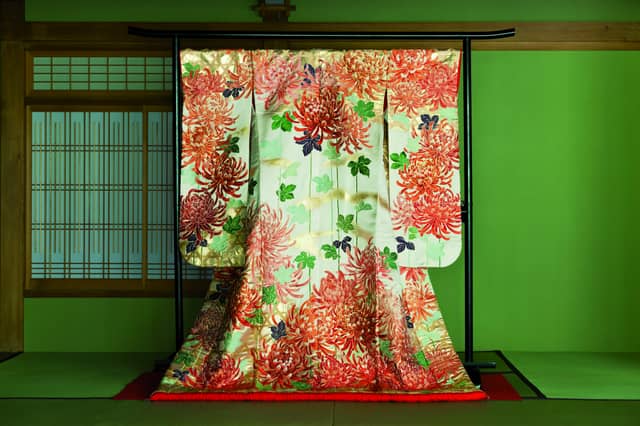 鶴羽根神社 二葉