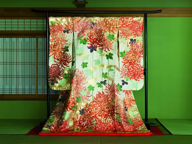 鶴羽根神社 二葉