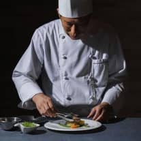 【来館特典】国産牛をはじめ厳選食材を使用した3万円相当オリジナルコース試食を無料でご用意！（要予約）