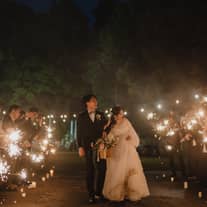 株式会社FOLK FOLK