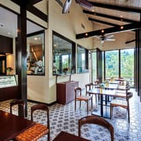 【11月限定来館特典】お食事券2,000円分プレゼント