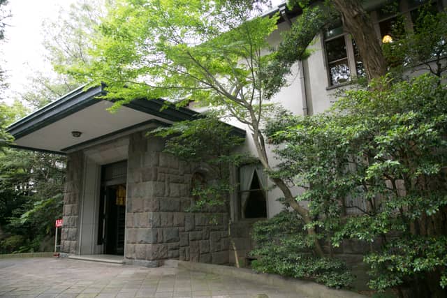 旧細川侯爵邸(和敬塾本館・東京都指定有形文化財)／【ベストレート保証】ウエディングガーデン