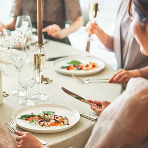【写真と食事で祝う】会食付きフォトウエディング