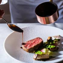国産牛＆フォアグラを含む4万円相当の豪華フルコース無料試食