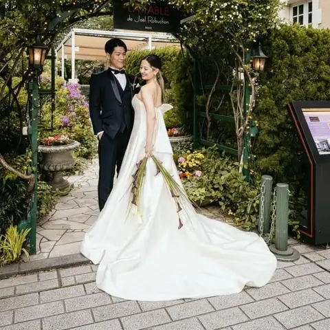 公式】シャトーレストラン ジョエル・ロブション 装花