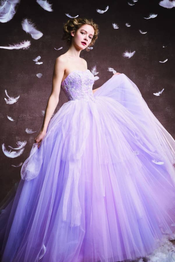 フォーマル/ドレスウエディングングドレス　カクテル　高級ホテル内のブライダルのレンタル衣装　紫2⃣